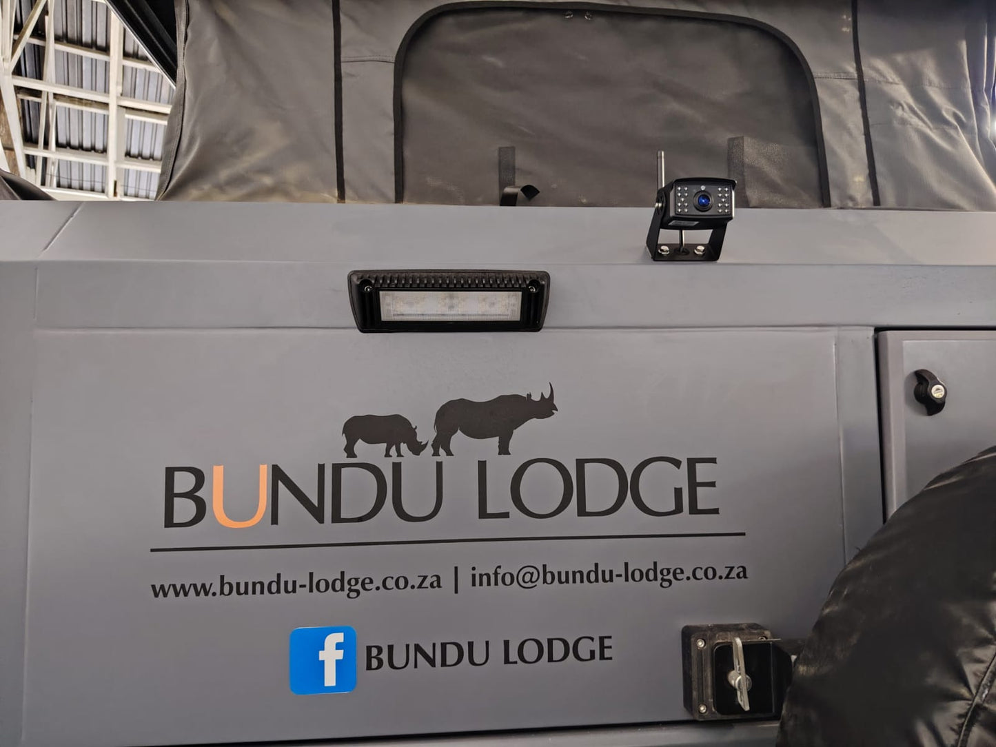 Universal Wireless Camera Kit with 1 Camera